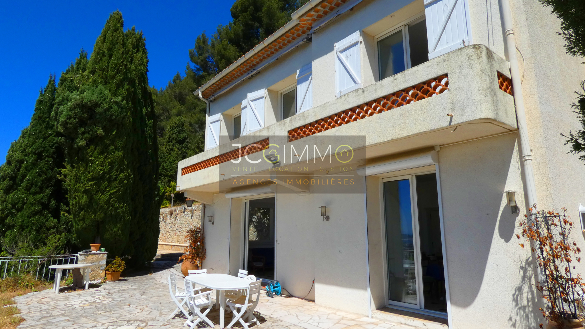 villa Toulon Villa de 130m² VUE PANORAMIQUE + piscine + 2 studios